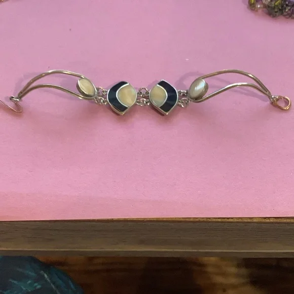 Bracelet - Picture 5 of 6